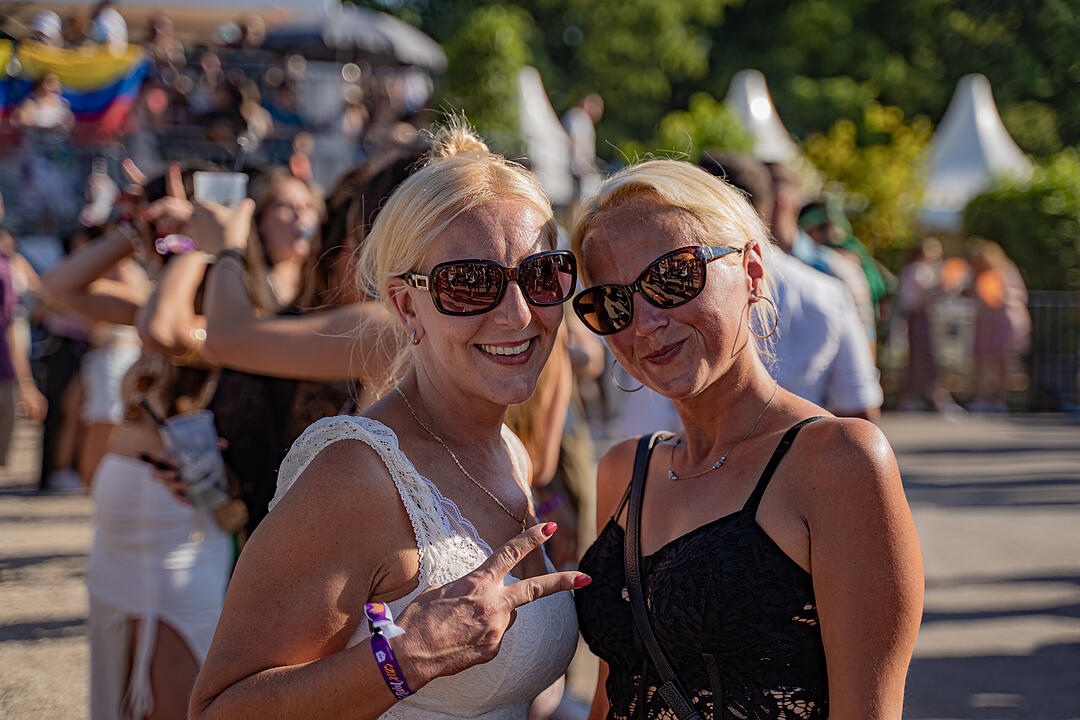 Mit vielen internationalen und nationalen Live-Acts!