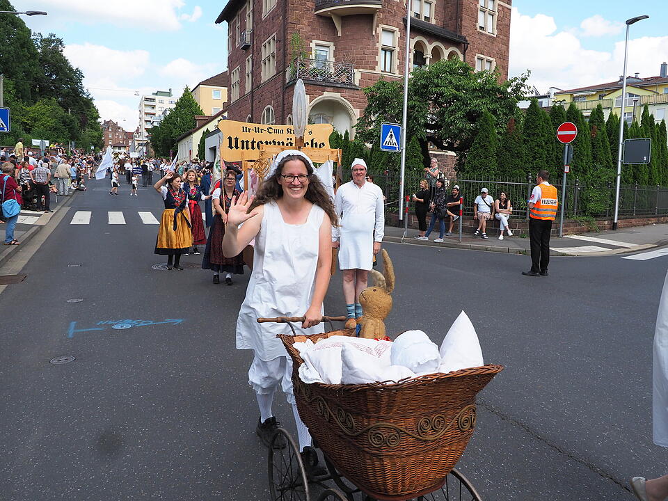 Großer historischer Festzug durch Bad Kissingen!