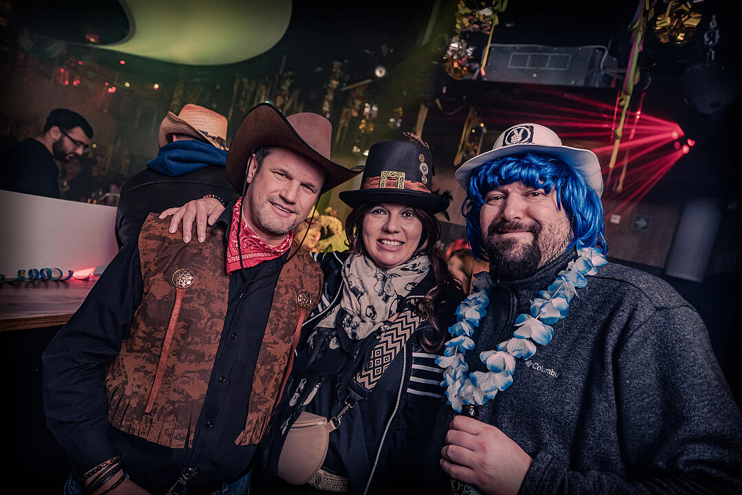 Gemeinsam Fasching feiern bis Montagmorgen!
