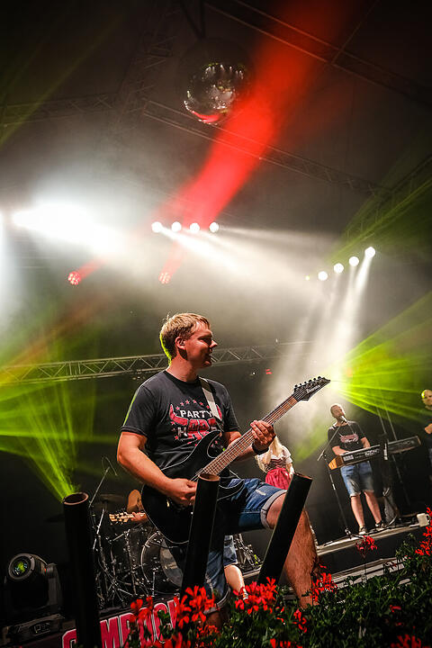 Erstklassige Stimmung mit den Almrockern!