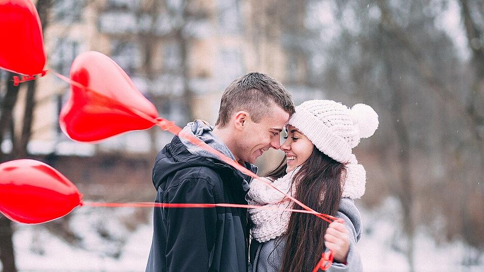 Viele Liebespaare feiern den 14. Februar.