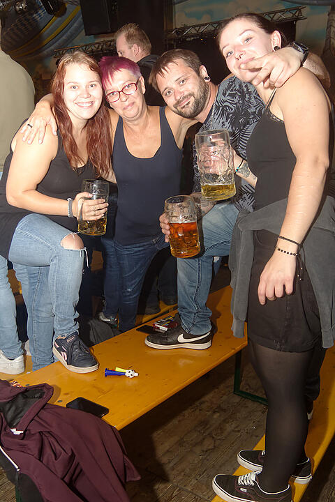 Beste Stimmung beim zweitgrößten Volksfest Bayerns
