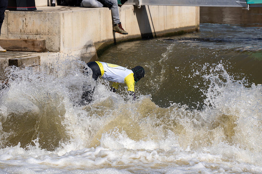 Die Surferwelle mitten in Nürnberg