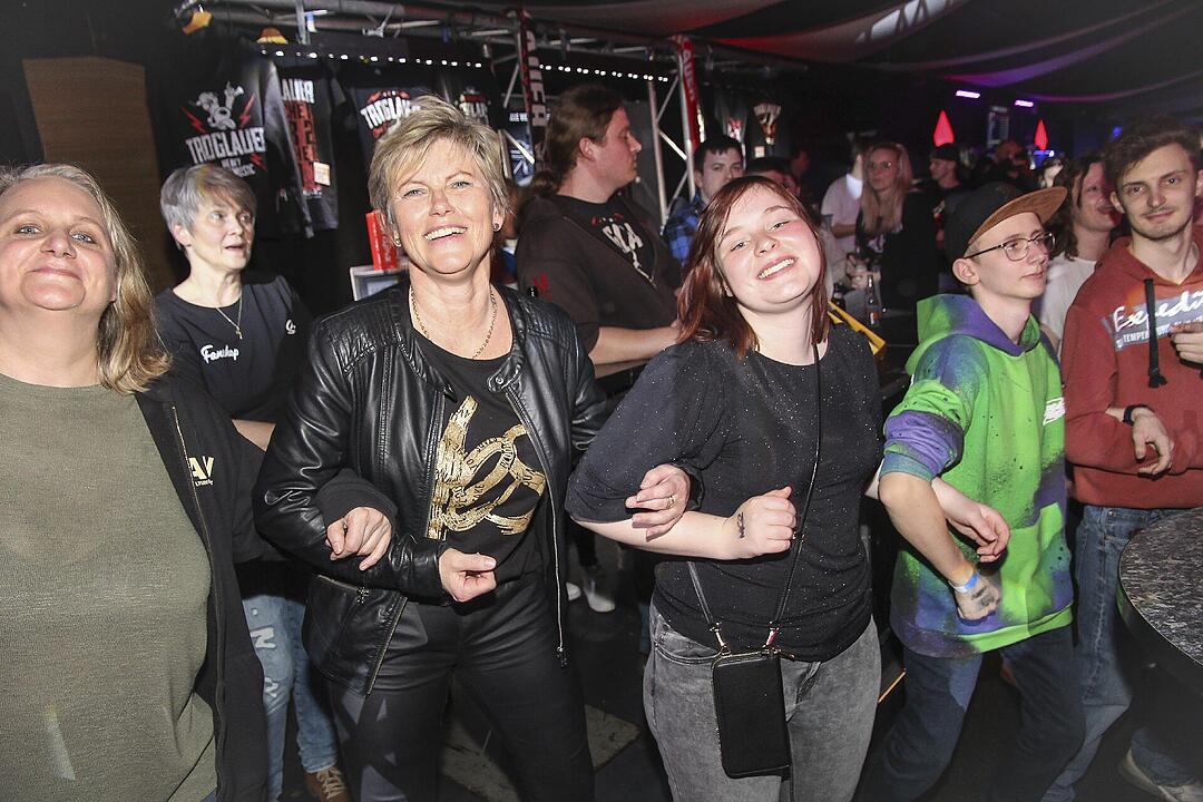 Heavy Volxmusic in Trockau