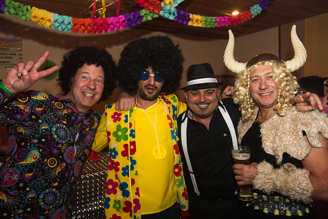 Faschingsparty im Sportheim des FSV Stadeln