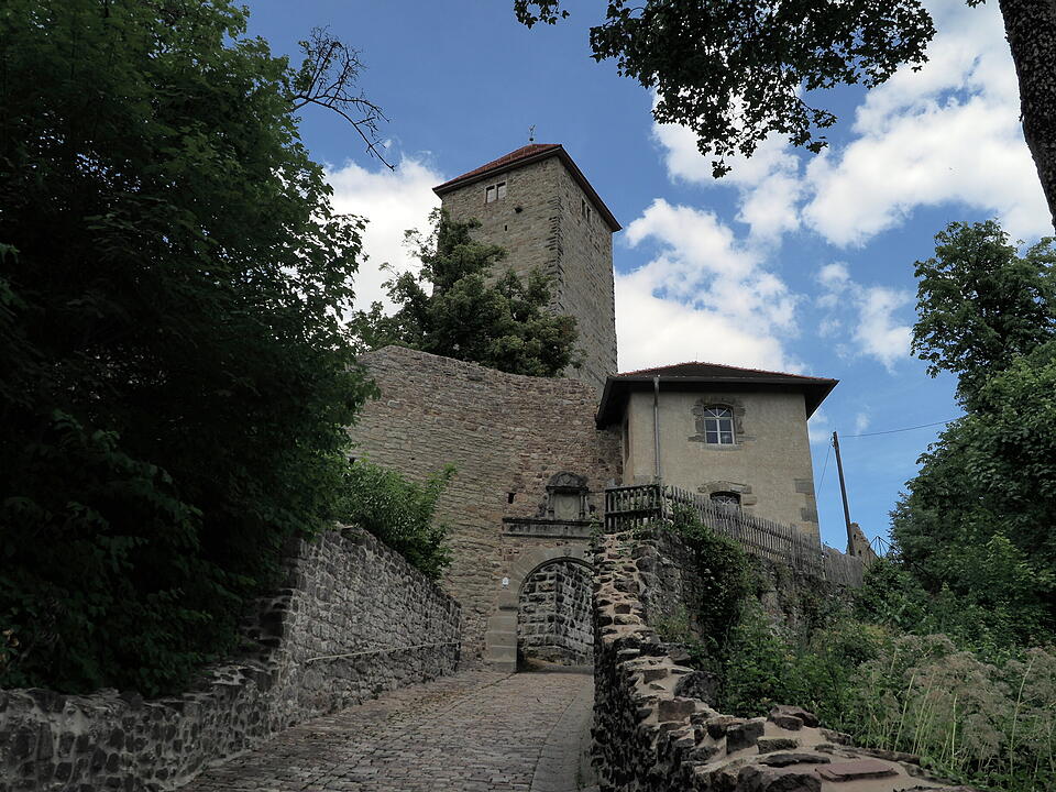 Die Lichtenburg ist eine Ruine auf dem Schloßberg.