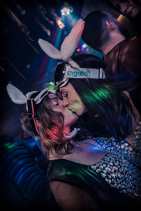 Gemeinsam Fasching feiern bis Montagmorgen!