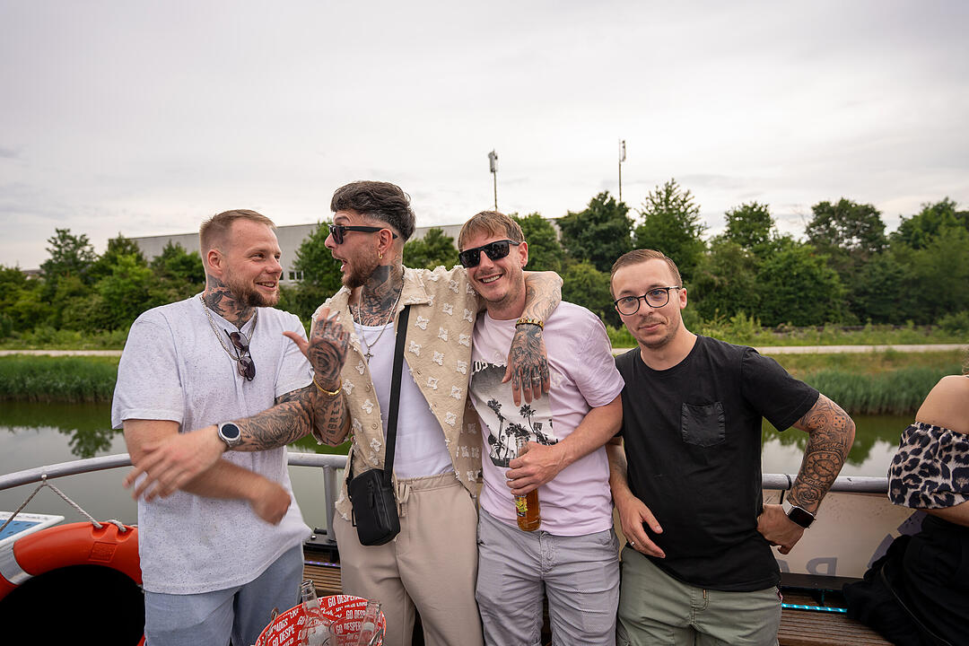 Auf drei Decks wurde richtig gefeiert!