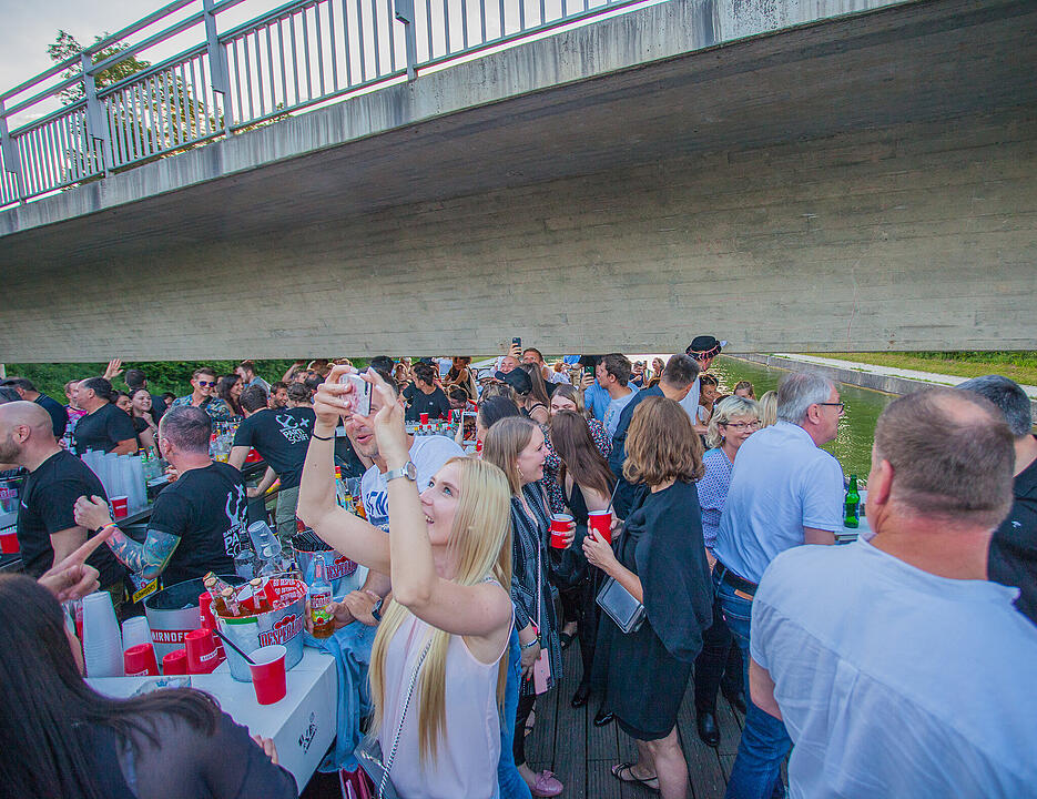 Bayern 3 Partyschiff in Fürth
