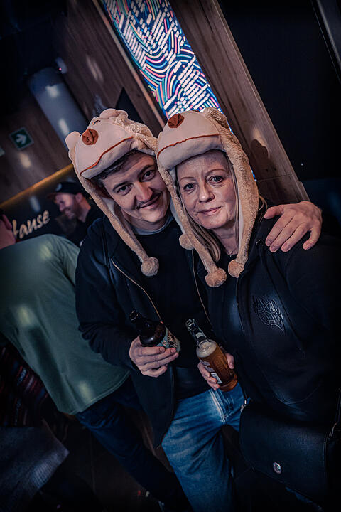 Gemeinsam Fasching feiern bis Montagmorgen!