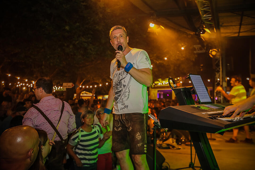 Impressionen vom größten Weinfest in Franken!