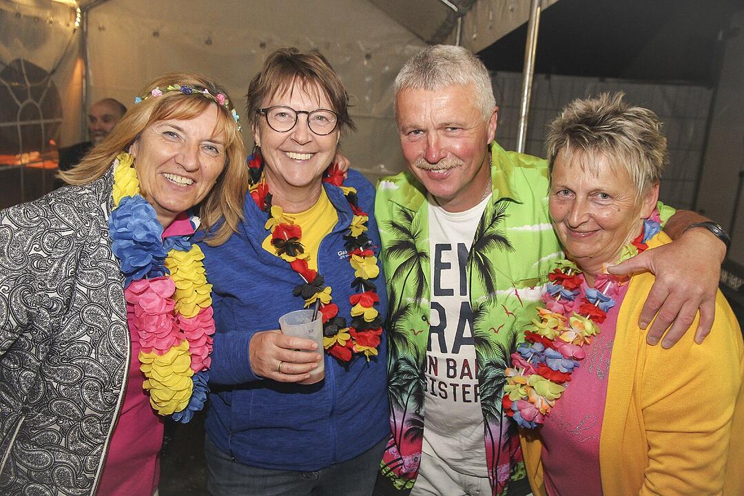 Party am Feuerwehrhaus mit DJ Timmy D.