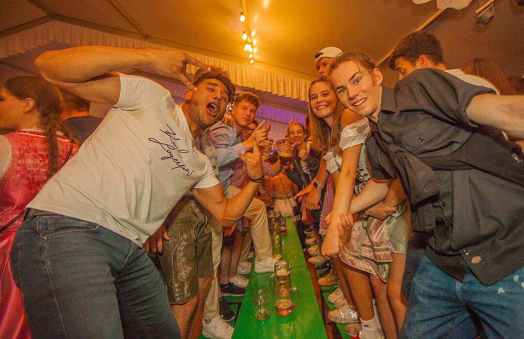 Ausgelassene Stimmung mit rocKing und Tasty 7.