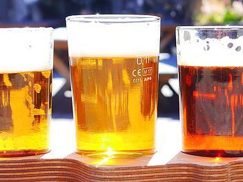 In Mainz gibt es selbstgebrautes Bier in den verschiedenen Brauereien der Stadt.