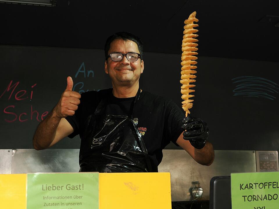 Burger, BBQ und Spezialitäten aus verschiedenen Ländern!