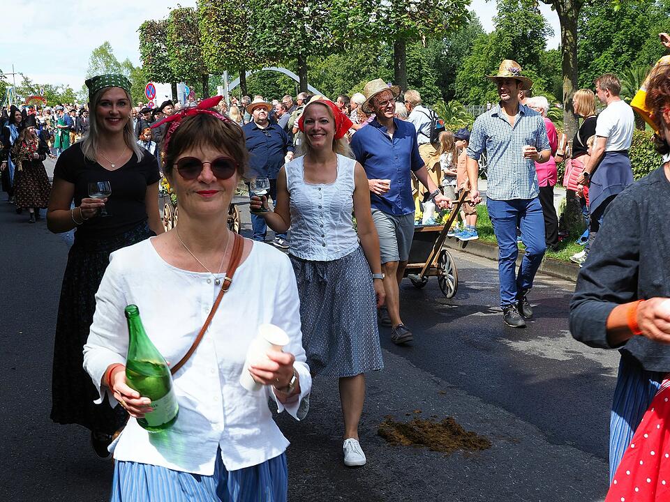 Großer historischer Festzug durch Bad Kissingen!