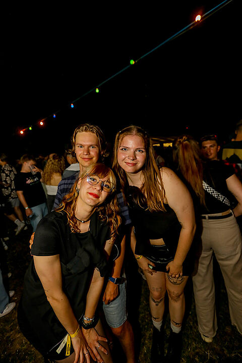 Partyzeltdorf mit 5 Areas!