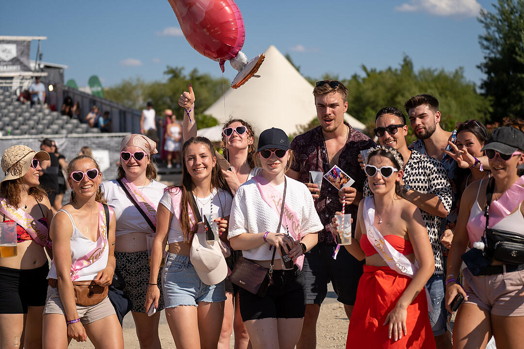 Mit vielen internationalen und nationalen Live-Acts!