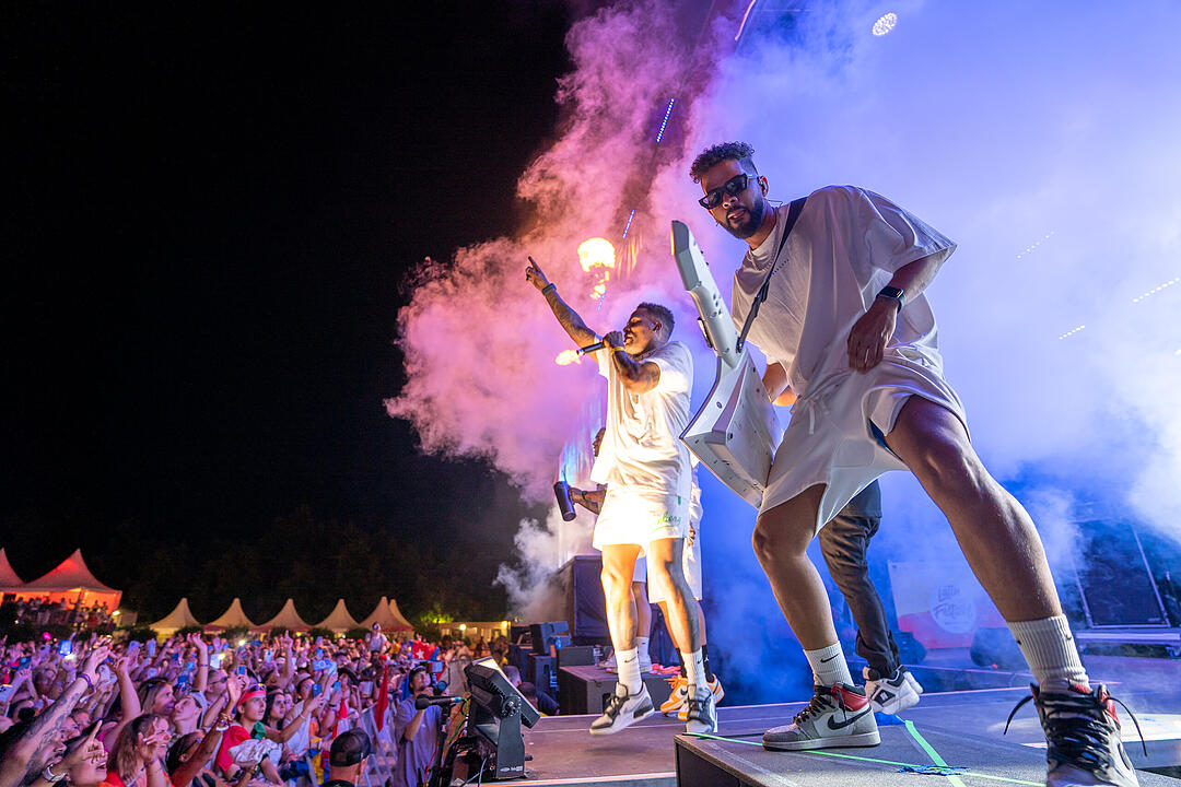 Mit vielen internationalen und nationalen Live-Acts!