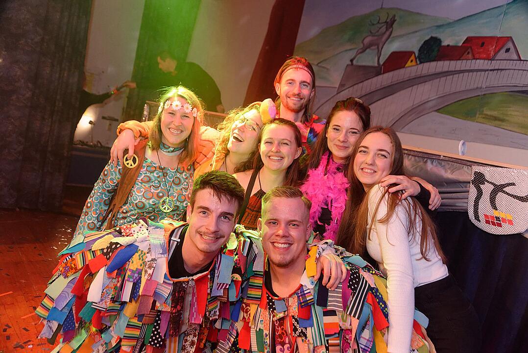 Motto: "Licht aus! Spot an! 70er Disco"