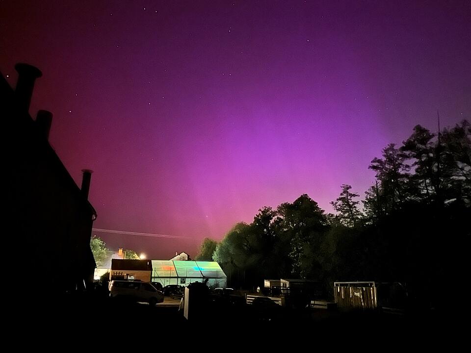 Polarlichter über Franken: Himmelsspektakel liefert spektakuläre Bilder