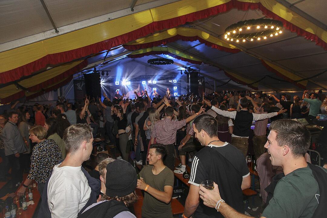 Impressionen von der erstklassigen Stimmung!