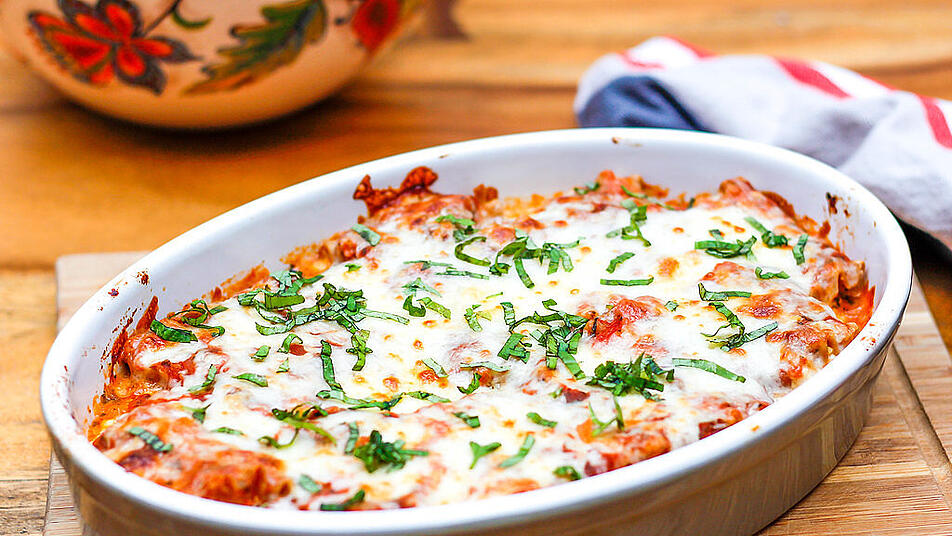 Cremig und lecker: Vegetarischer Tomaten-Nudel-Auflauf