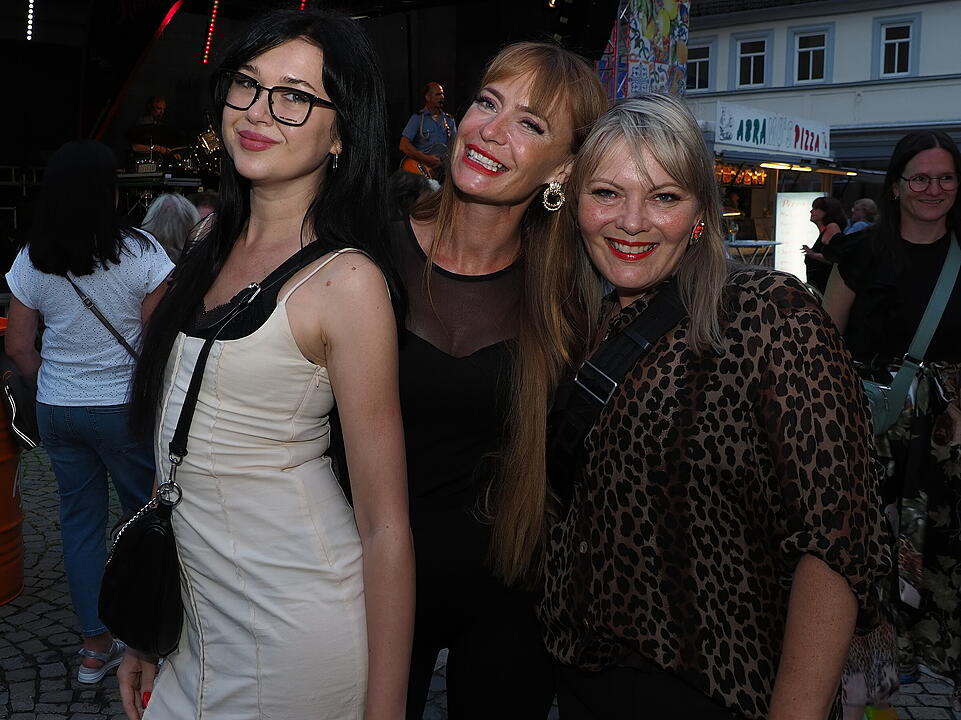 Aperitivo, Vino, Musica und mehr!