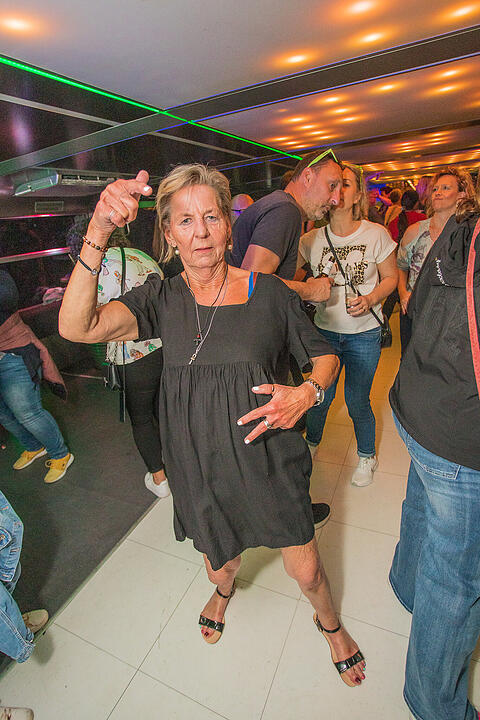 Auf drei Decks wurde richtig gefeiert!