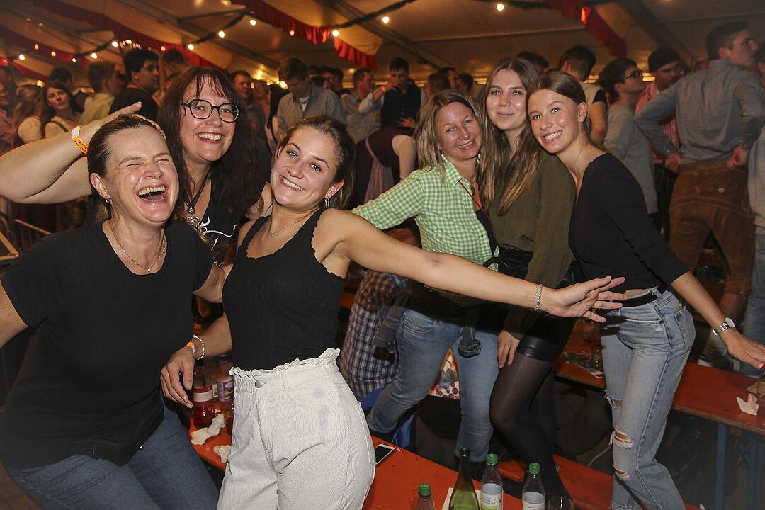 Impressionen von der erstklassigen Stimmung!
