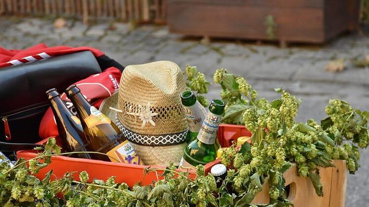 Am 10. Mai ist Vatertag. Eine gute Gelegenheit um mit einer kleinen Aufmerksamkeit dem Papa mal Danke zu sagen. Symbolbild: RitaE/pixabay