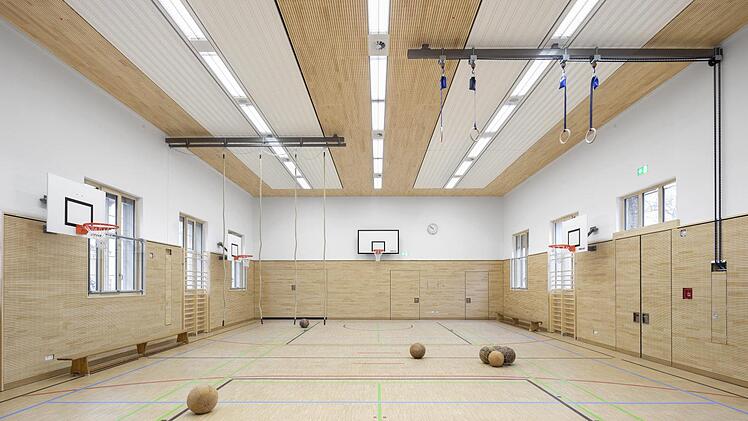 Generalsanierung der Kleinsporthalle Martingrundschule in Bamberg. Architektur: Schmitt.Vogels Architekten, Bamberg. Besichtigung: Samstag, 23. Juni, 14 bis 17 Uhr, Alte Fischerei 8, Zugang von der Fischerei, Treffpunkt Lehrerhof.  Foto: Gerhard Hagen