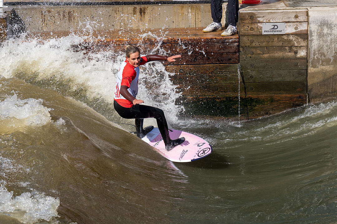 Die Surferwelle mitten in Nürnberg