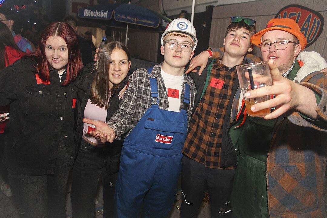 Beste Stimmung beim Kupferberger Blütenfasching!