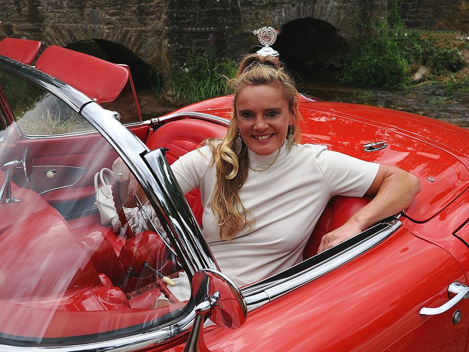 Oldtimer, US Cars, Traktoren und Motorräder.