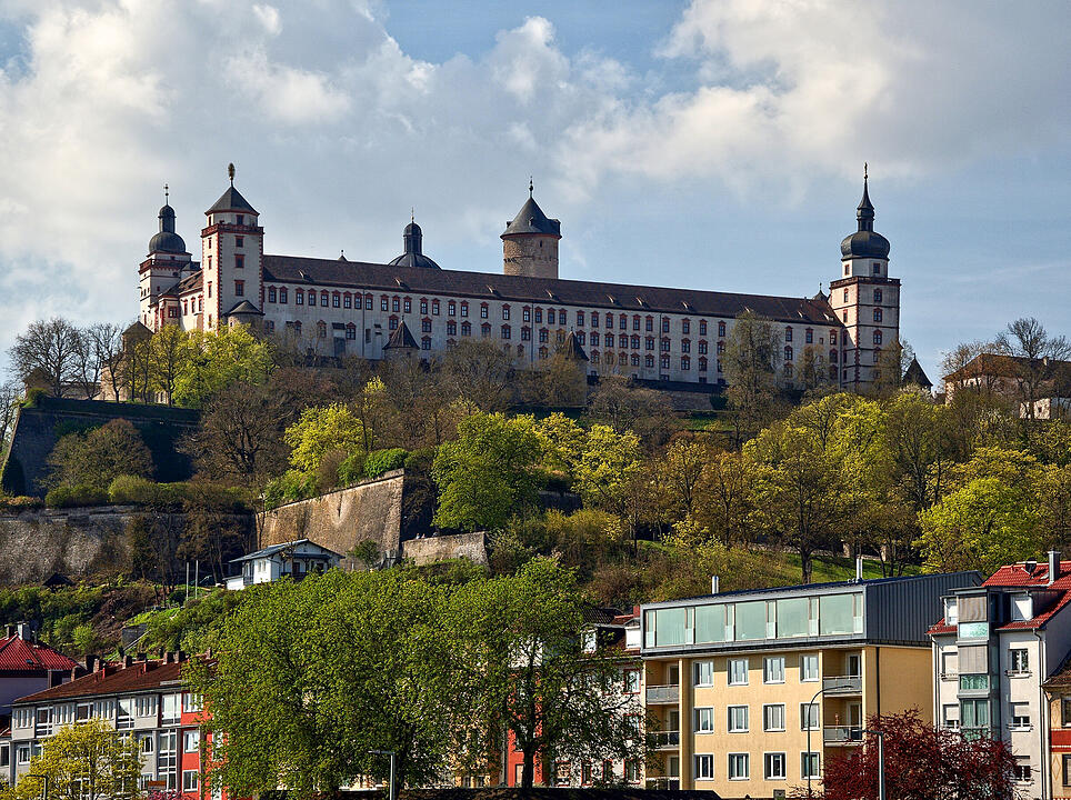 Festung Marienberg oberhalb des Mains in Würzburg