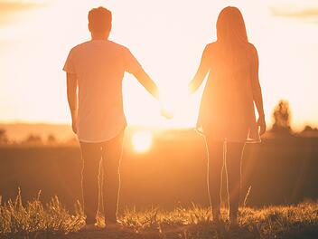 Nasse Hände, Kribbeln im Bauch und Hormone in Wallung - Dates sind etwas Wunderbares.