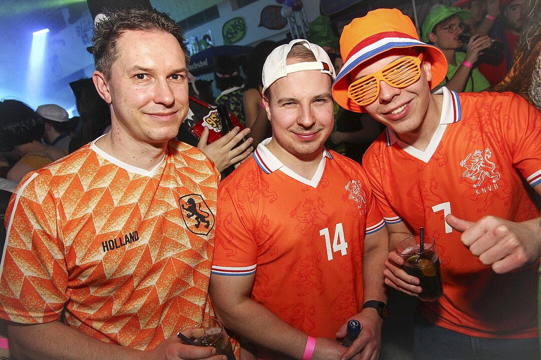 Super Stimmung beim Blütenfasching