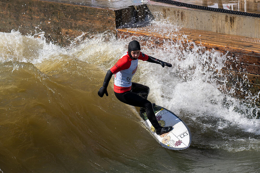 Die Surferwelle mitten in Nürnberg