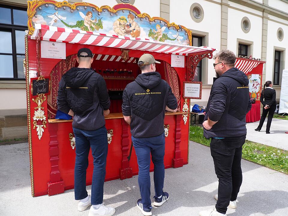 Viele Attraktionen für Groß und Klein, Live-Musik und kulinarische Highlights waren geboten.