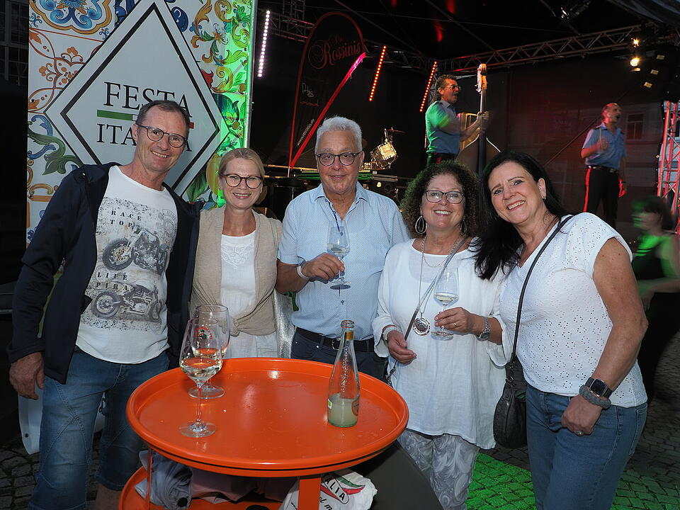 Aperitivo, Vino, Musica und mehr!