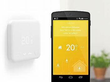 Trend Smart Home: Das Internet hilft, die Wohnung zu vernetzen und von unterwegs fernzusteuern - sei es die Heizung, das Licht oder die Überwachungskamera. Foto: Hersteller