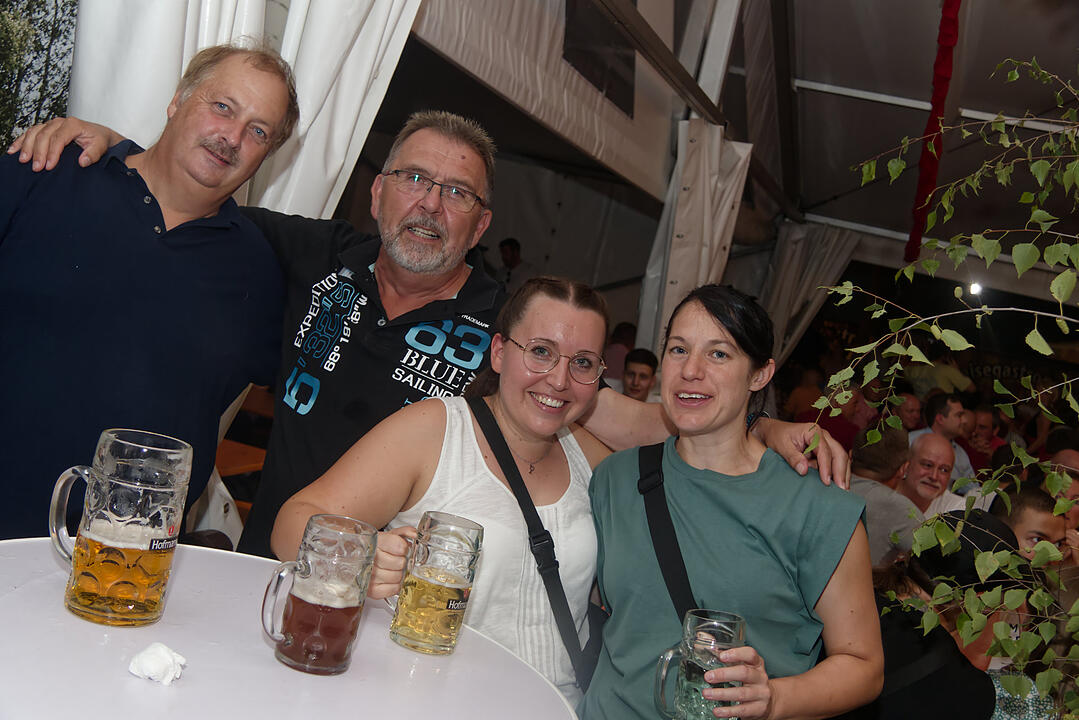 Kirchweihauftakt in Unterfarrnbach
