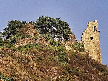Die Burgruine Are befindet sich oberhalb der Gemeinde Altenahr in Rheinland-Pfalz.