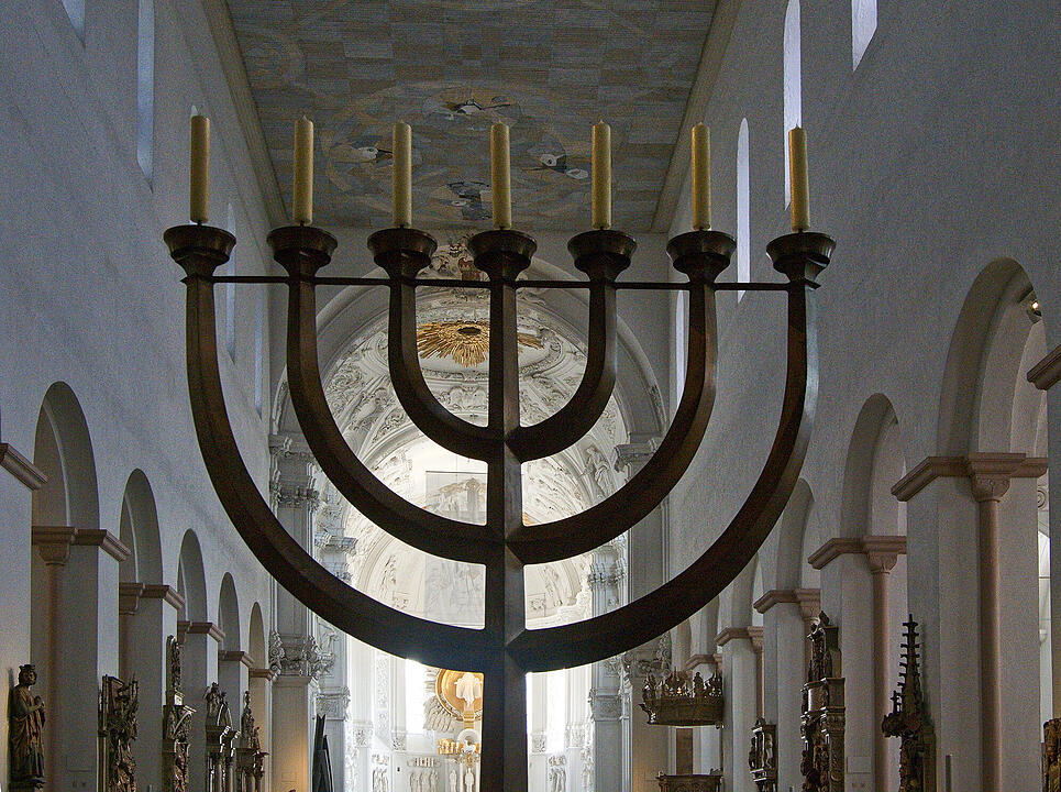 Der Dom ist die Bischofskirche des Bistums Würzburg