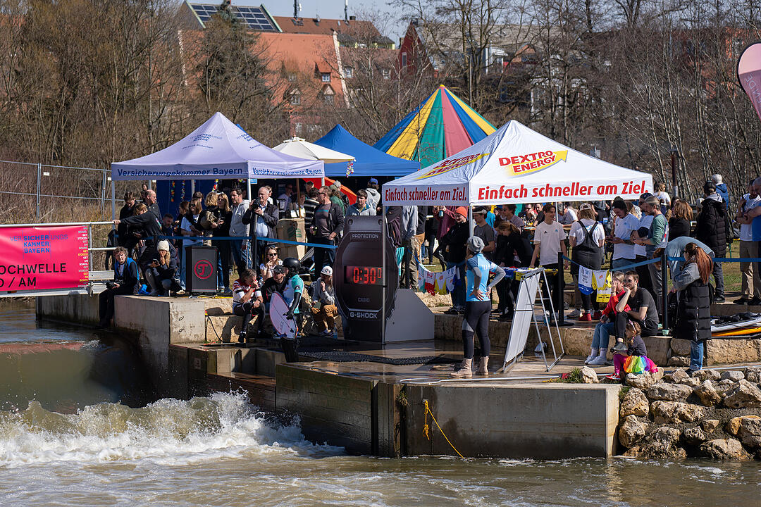 Die Surferwelle mitten in Nürnberg