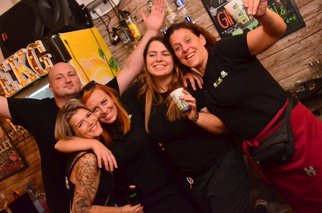 Party mit der Band "CAVELAND"
