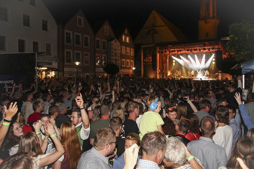 Troglauer - Heavy Volxmusic!