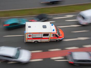 Die angestrebte Hilfsfrist von zwölf Minuten Fahrzeit zum Einsatzort können immer weniger Rettungskräfte in Bayern einhalten. Symbolfoto: Grundmann, NEWS5