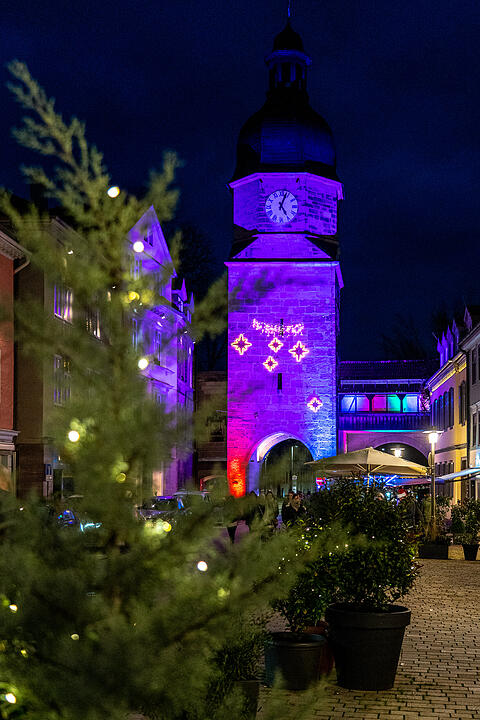 Die Innenstadt wird wunderschön erleuchtet.